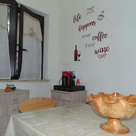 Holiday home Chiara's *